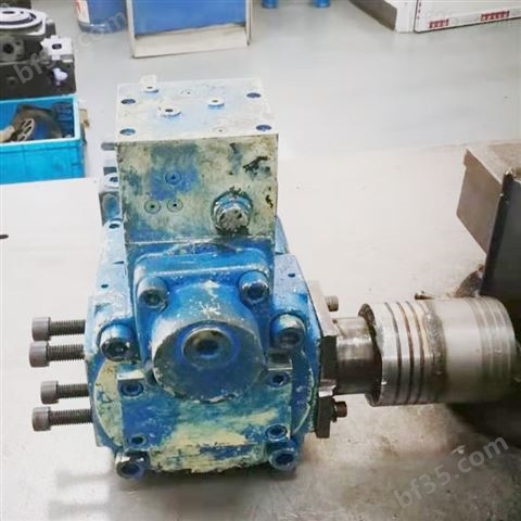 维修Oilgea奥盖尔液压柱塞泵PVK140